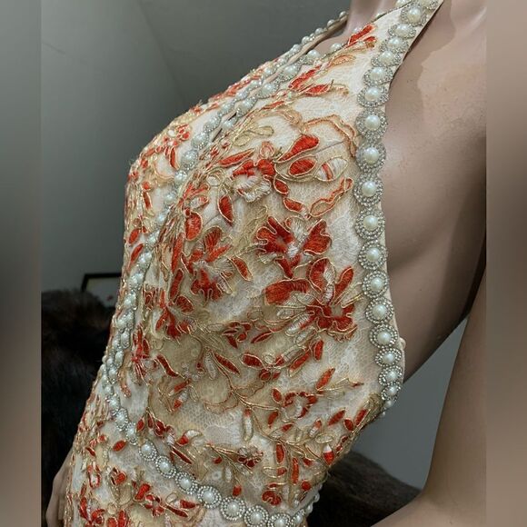New Gorgeous Embroidered Floral Lace Beaded  Fishtail Halter Gown - Picture 15 of 16